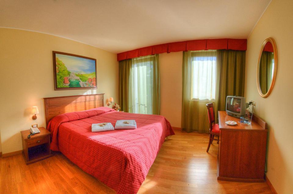 Hotel Garni Posta Pescasseroli Pokoj fotografie